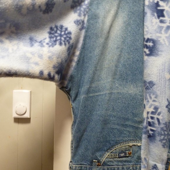 One of a kind coat !!!! denim that seems to make it never go out of style! - Picture 6 of 9